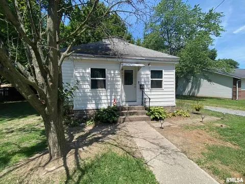 606 N Mclaren St, Marion, IL 62959