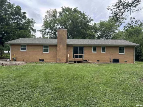 2017 State St, Eldorado, IL 62930 photo 3
