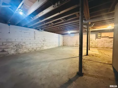 2017 State St, Eldorado, IL 62930 photo 22