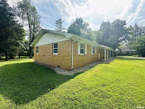 2017 State St, Eldorado, IL 62930 photo 5