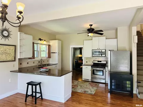 307 E Vienna St, Anna, IL 62906 photo 15