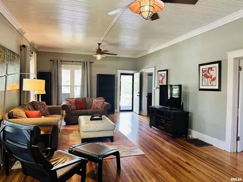 307 E Vienna St, Anna, IL 62906 photo 12