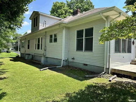 307 E Vienna St, Anna, IL 62906 photo 3