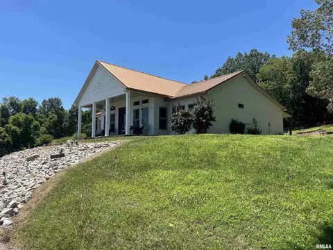 1601 S Water St, Golconda, IL 62938