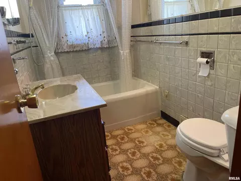303 E Davis St, Ava, IL 62907 photo 13