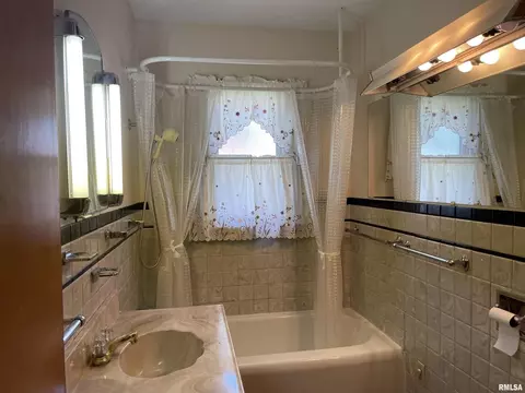 303 E Davis St, Ava, IL 62907 photo 12