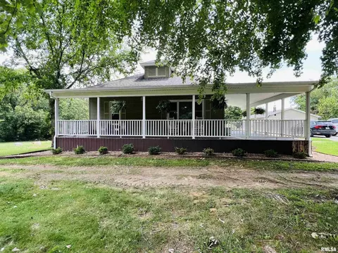 2410 Willow Grove Rd, Harrisburg, IL 62946