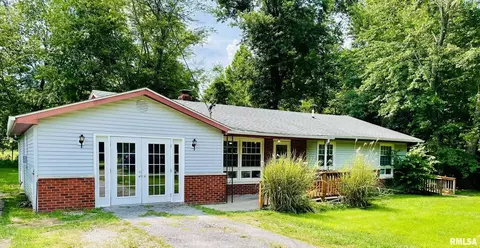 201 Dunston St, Marion, IL 62959