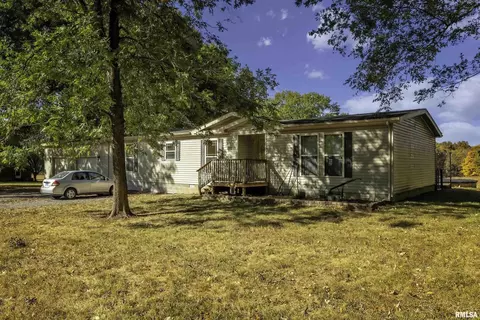 1758 Camp Cedar Point Ln, Makanda, IL 62958