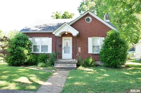 205 W 12th St, Metropolis, IL 62960