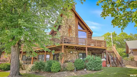 70 Capital Pt, Goreville, IL 62939