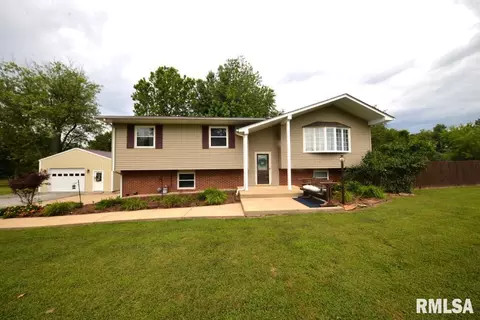 4 Sarasota Trl, Mount Vernon, IL 62864