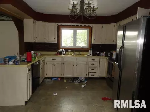 11485 Simon St, Marion, IL 62959 photo 4