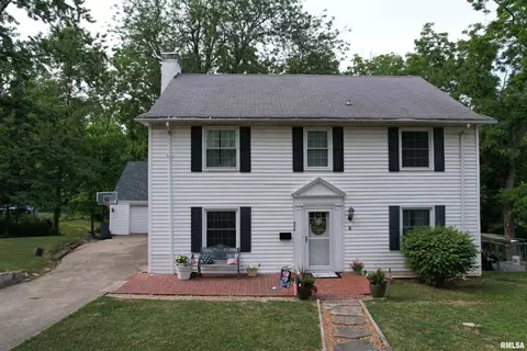 220 W Porter, Salem, IL 62881