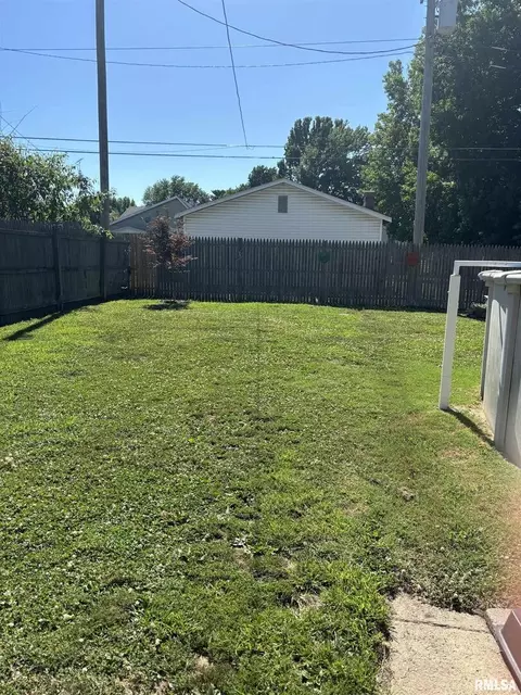 413 N 20th St, Herrin, IL 62948 photo 27