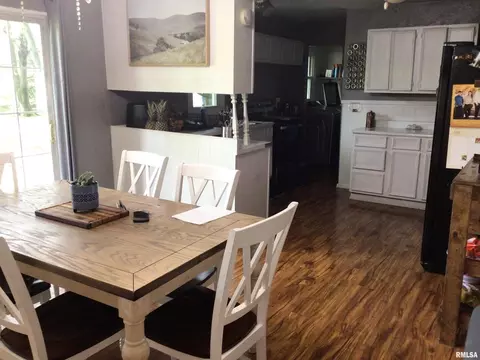 1509 Triangle St, Mount Vernon, IL 62864 photo 5