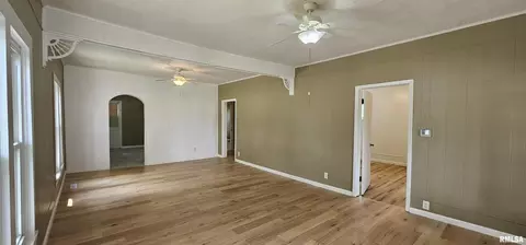 600 N Johnson St, Marion, IL 62959 photo 10