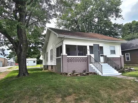 600 N Johnson St, Marion, IL 62959