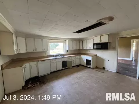 10937 Shadow Rd, Marion, IL 62959 photo 9