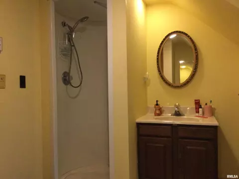 108 Oak St, Cobden, IL 62920 photo 15