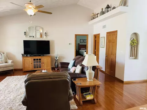 5169 Baker Rd, Salem, IL 62881 photo 29