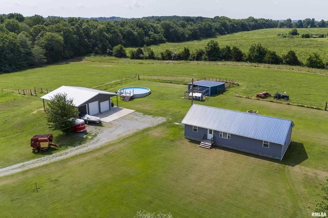 1000 Thunderhawk Rd, Ozark, IL 62972