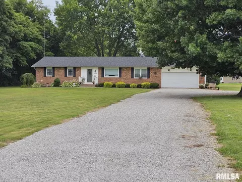 10531 N Illinois Highway 142, Mount Vernon, IL 62864