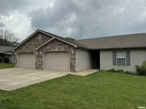 400 Mulberry St, Goreville, IL 62939