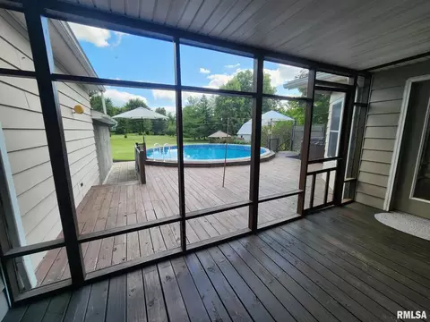 32 E Main St, Ewing, IL 62836 photo 38