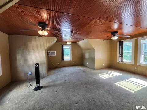 32 E Main St, Ewing, IL 62836 photo 57