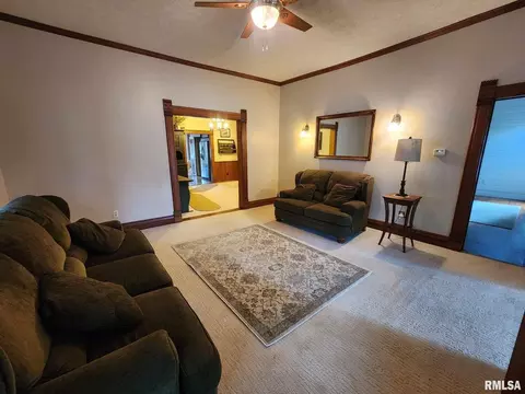 32 E Main St, Ewing, IL 62836 photo 18