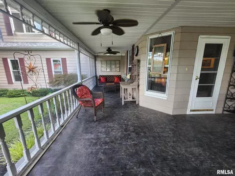 32 E Main St, Ewing, IL 62836 photo 14