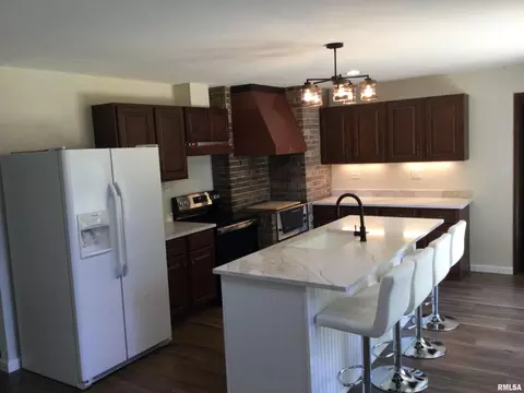 415 Springfield Ave, Anna, IL 62906 photo 12