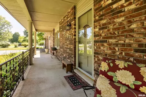 104 Phillip Rd, Christopher, IL 62822 photo 4