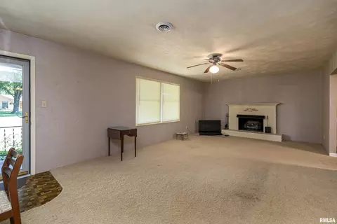 104 Phillip Rd, Christopher, IL 62822 photo 5