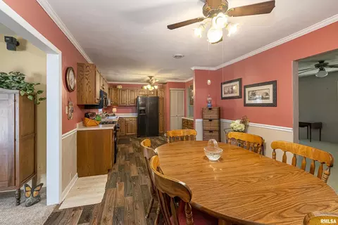 104 Phillip Rd, Christopher, IL 62822 photo 8