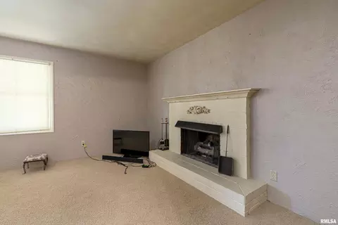 104 Phillip Rd, Christopher, IL 62822 photo 7