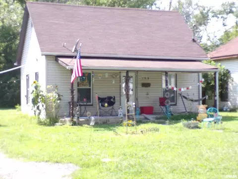 109 N Linden St, Du Quoin, IL 62832