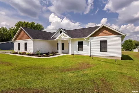 1271 Saint Vincent Rd, Marion, IL 62959