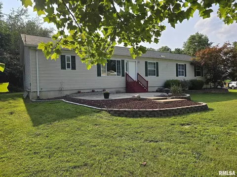 23941 N Carpenter Ln, Centralia, IL 62801