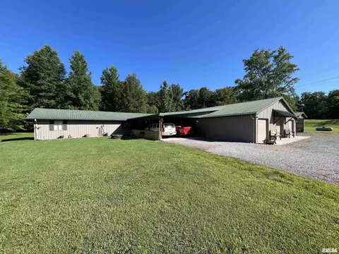 40 State Forest Rd, Jonesboro, IL 62952