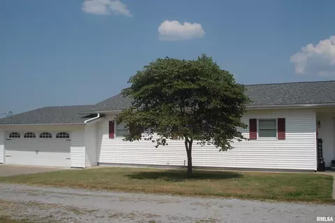 16789 Brussells St, West Frankfort, IL 62896