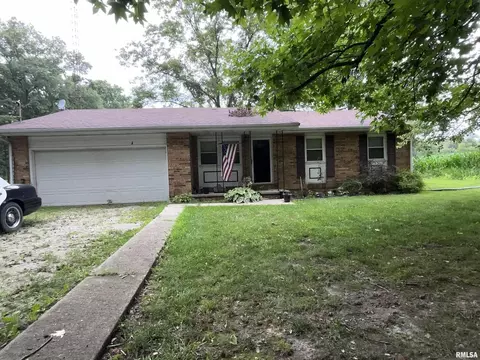 5402 Woodard School Rd, Salem, IL 62881
