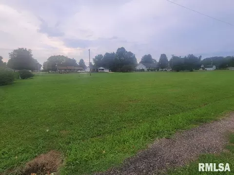 000 Eric Ln, Mcleansboro, IL 62859 photo 4