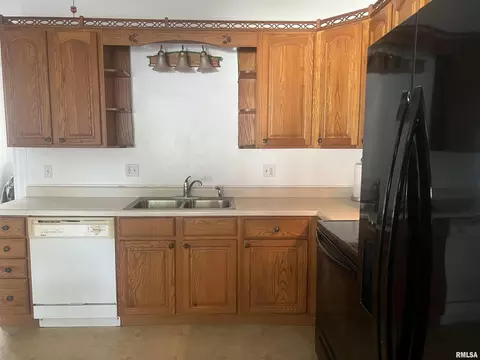 2124 Spruce St, Murphysboro, IL 62966 photo 8
