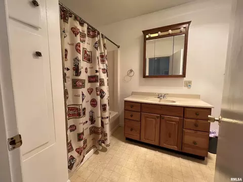 2124 Spruce St, Murphysboro, IL 62966 photo 13