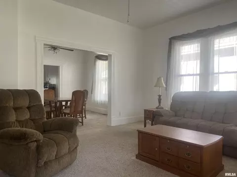 2124 Spruce St, Murphysboro, IL 62966 photo 4
