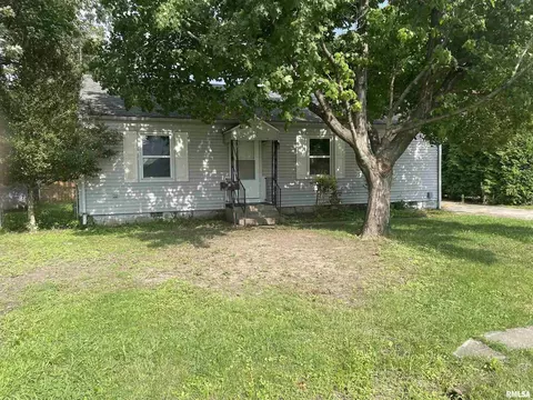 301 Anderson Ave, Centralia, IL 62801