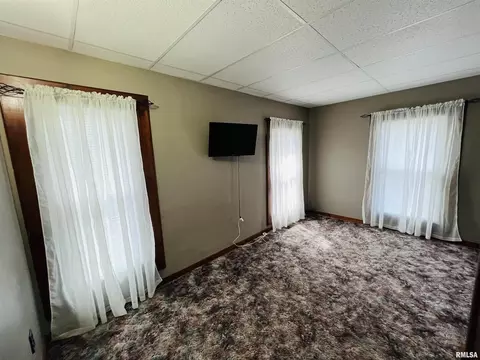 1010 Murray St, Eldorado, IL 62930 photo 21