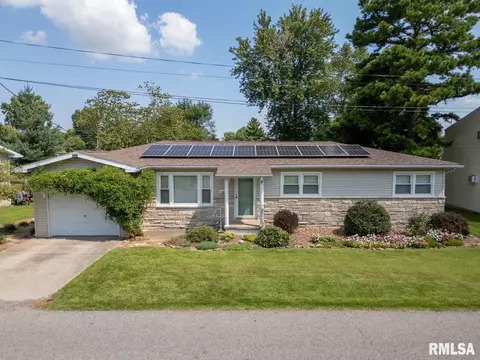 1408 W Goodall St, Marion, IL 62959